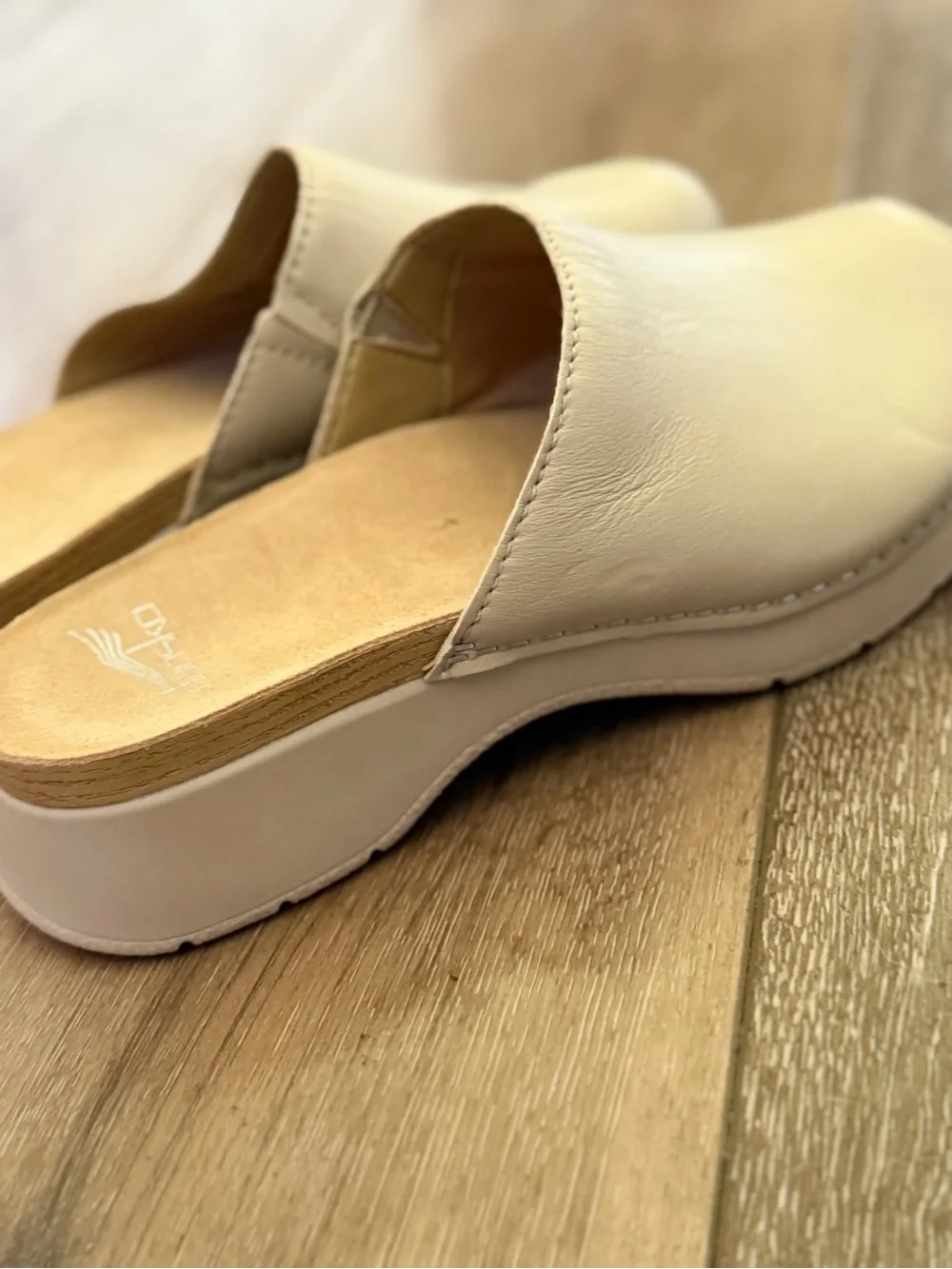 Dansko slip platform